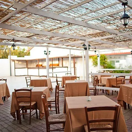 Отель Baia Sangiorgio & Club 4*