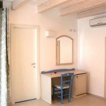 Отель Baia Sangiorgio & Club 4*