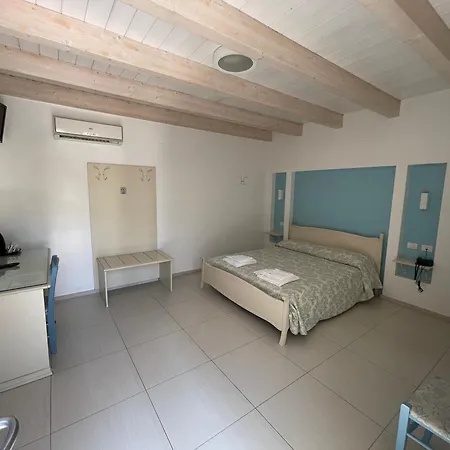 Baia Sangiorgio & Club Ξενοδοχείο 4*